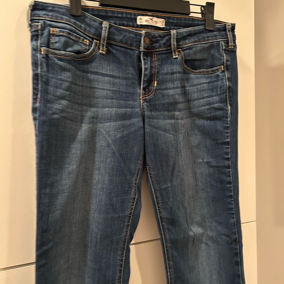 Hollister Dark Boot Cut Jeans Size 9R - Picture 4 of 8